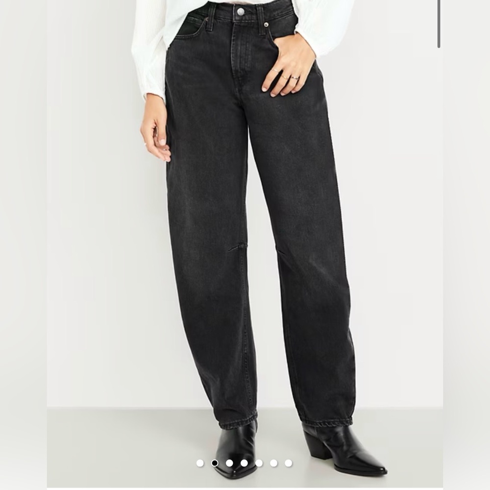 Old Navy High Waisted Barrell Leg Jeans - 18